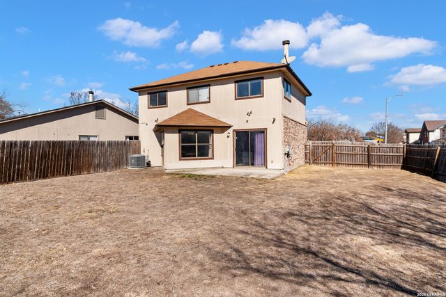 6858 Eden Grove, Converse, TX 78109