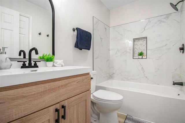 17455 Starbrick Road, Edwardsburg, MI 49112