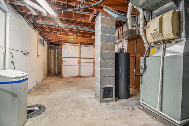 17455 Starbrick Road, Edwardsburg, MI 49112