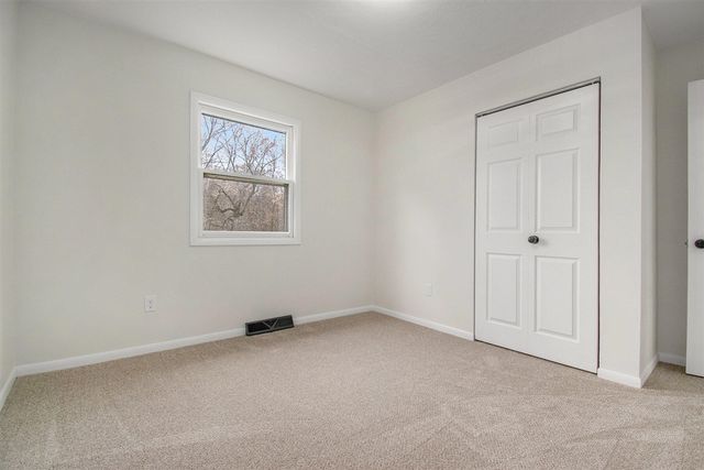 17455 Starbrick Road, Edwardsburg, MI 49112