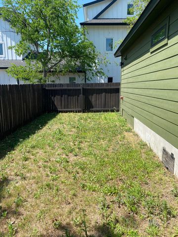 4609 Leslie Ave 1, Austin, TX 78721
