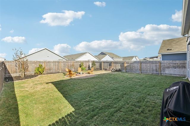 116 Painted Night Road, Hutto, TX 78634
