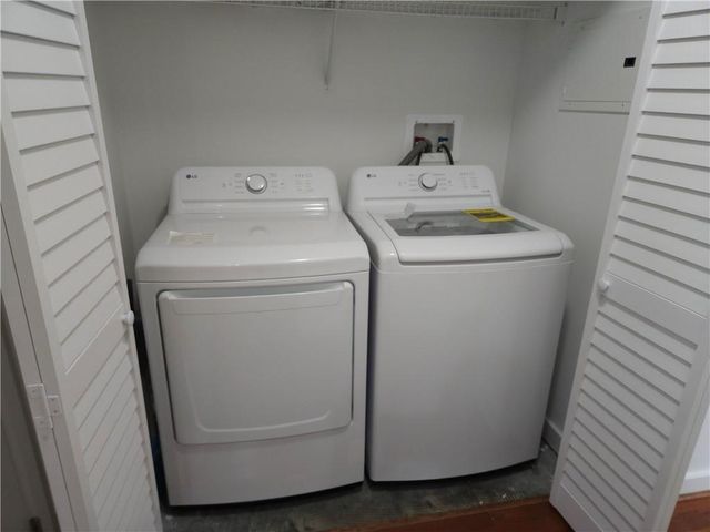 250 Pharr NE Road 2104, Atlanta, GA 30305