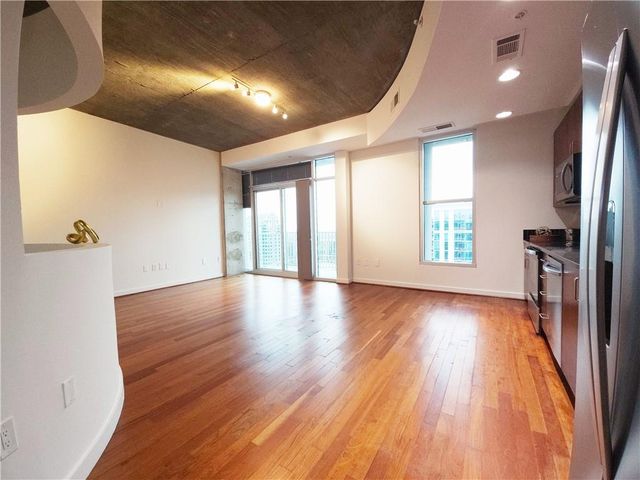 250 Pharr NE Road 2104, Atlanta, GA 30305