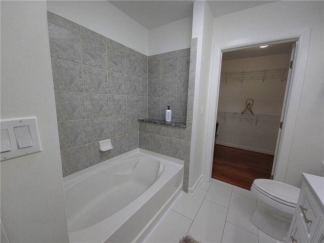 250 Pharr NE Road 2104, Atlanta, GA 30305