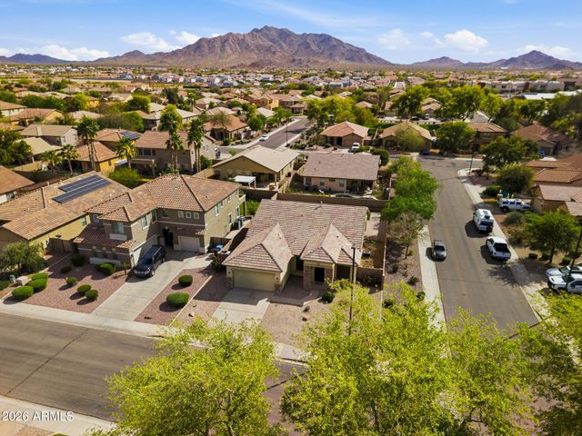 2925 E ANDRE Avenue, Gilbert, AZ 85298