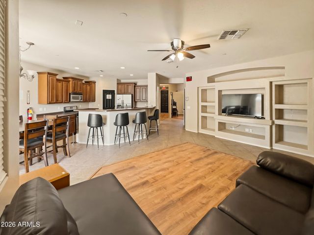 2925 E ANDRE Avenue, Gilbert, AZ 85298