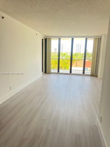 3600 Yacht Club Drive 504, Aventura, FL 33180