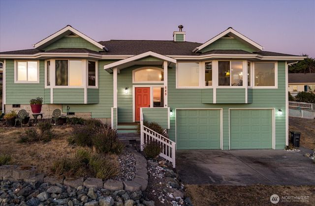 648 Hacienda Drive, Coupeville, WA 98239