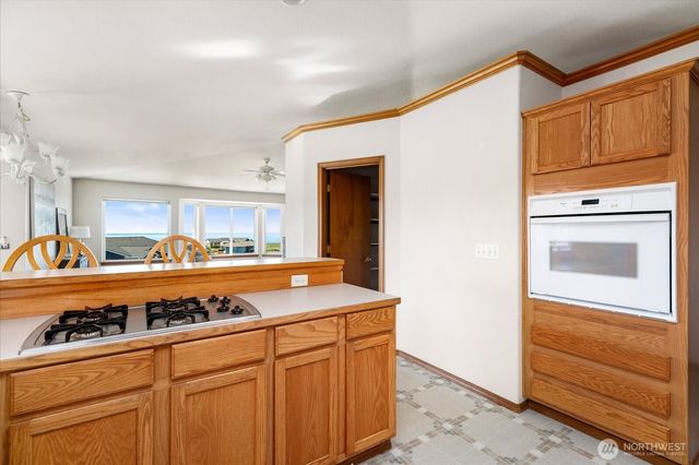 648 Hacienda Drive, Coupeville, WA 98239