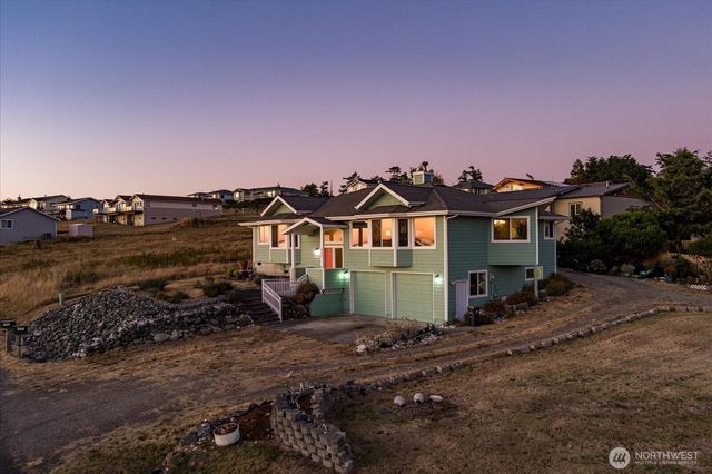 648 Hacienda Drive, Coupeville, WA 98239