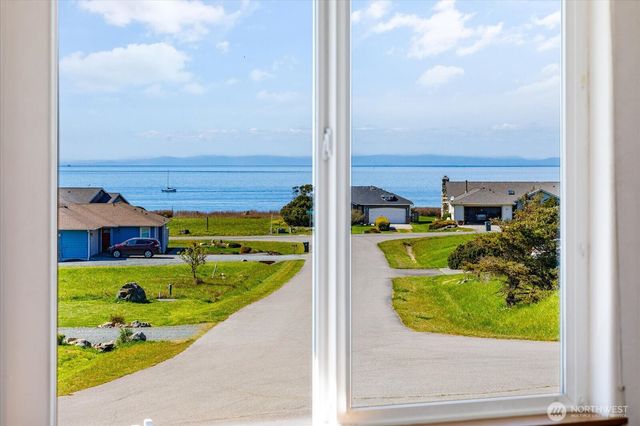 648 Hacienda Drive, Coupeville, WA 98239