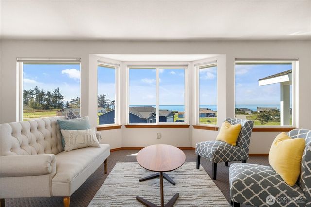 648 Hacienda Drive, Coupeville, WA 98239