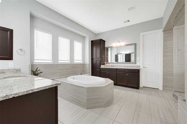 4612 Fisher Drive, Pearland, TX 77584