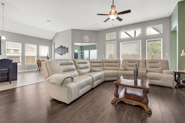 4612 Fisher Drive, Pearland, TX 77584