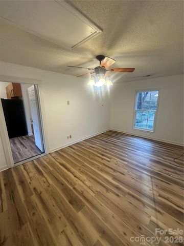 3823 Wonderland Drive, Matthews, NC 28104