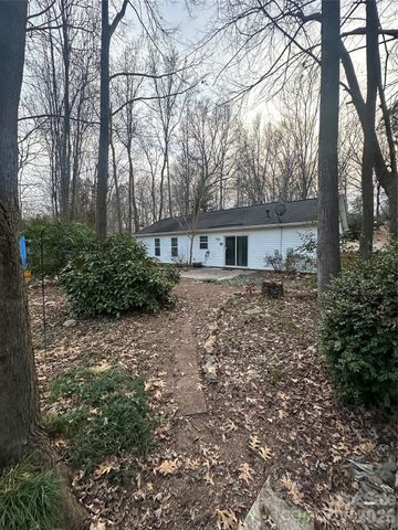 3823 Wonderland Drive, Matthews, NC 28104