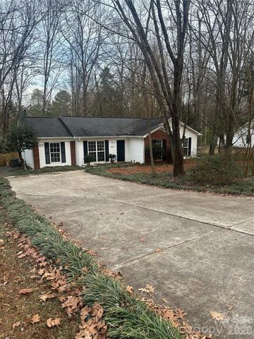 3823 Wonderland Drive, Matthews, NC 28104