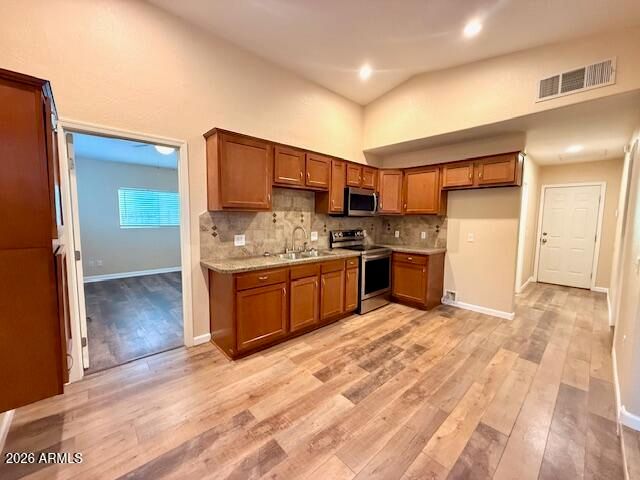 324 S OCOTILLO Drive, Apache Junction, AZ 85120