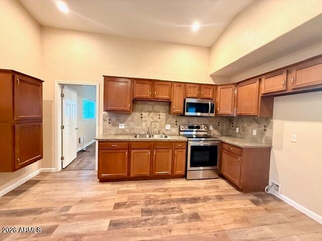 324 S OCOTILLO Drive, Apache Junction, AZ 85120