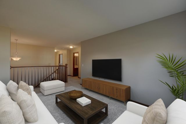 3352 Hazel Trail E, Woodbury, MN 55129