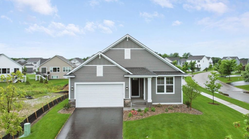 1832 Ridgepointe Court, Hastings, MN 55033