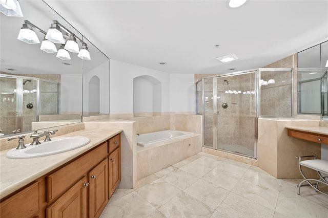 3702 N Highway A1A None 204, Fort Pierce, FL 34949