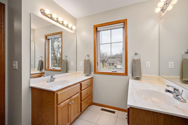 5365 Highland Trail, Big Lake, MN 55309