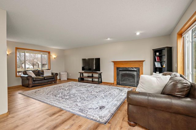 5365 Highland Trail, Big Lake, MN 55309