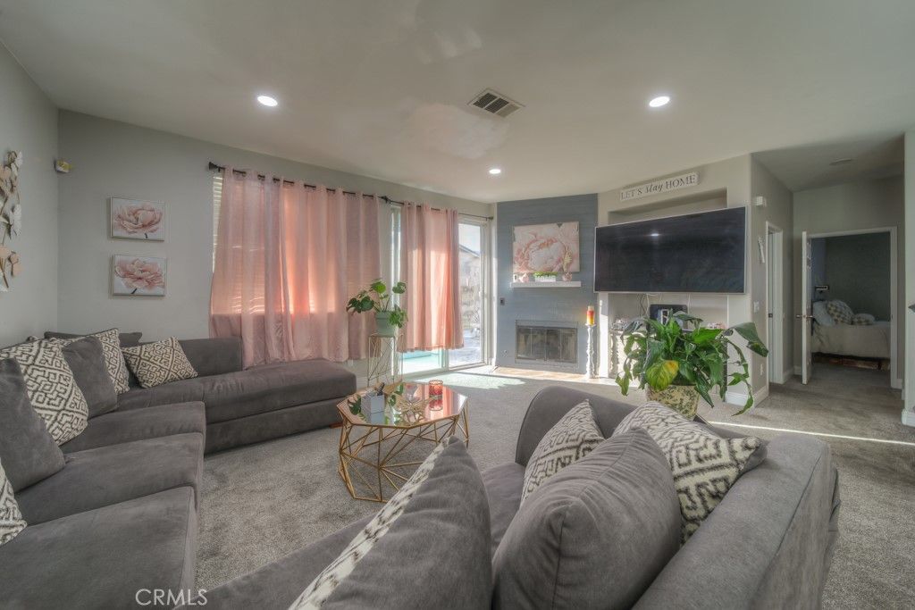 Image 27 of property listing at 11668 Minckler, Yucaipa, CA 92399