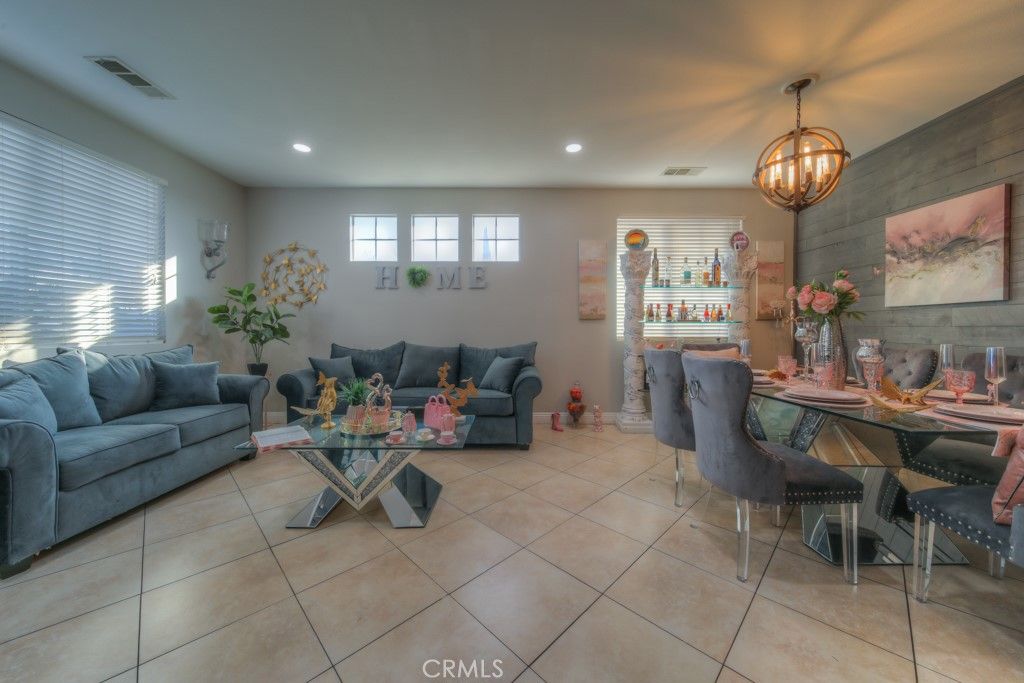 Image 5 of property listing at 11668 Minckler, Yucaipa, CA 92399