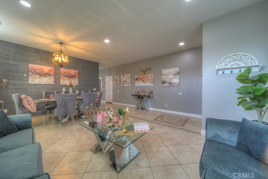 Image 8 of property listing at 11668 Minckler, Yucaipa, CA 92399