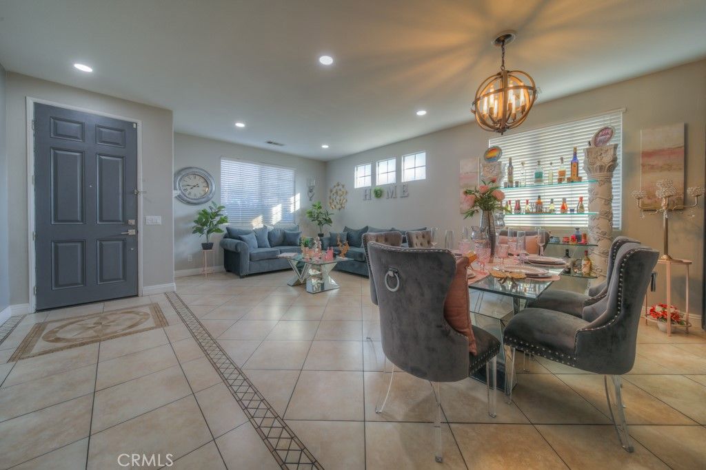 Image 9 of property listing at 11668 Minckler, Yucaipa, CA 92399