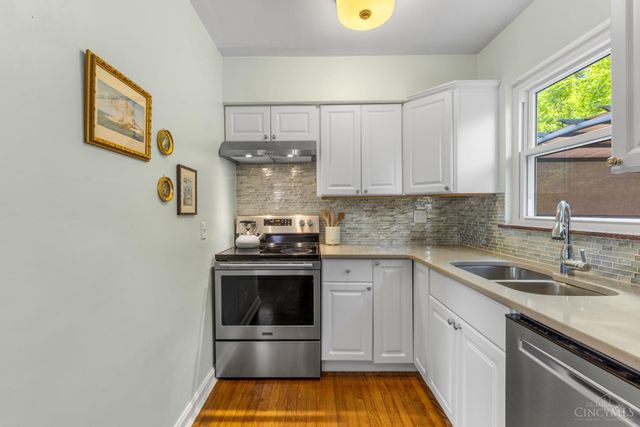167 S Grove Avenue, Wyoming, OH 45215