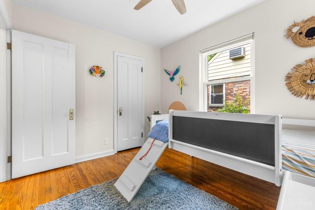 167 S Grove Avenue, Wyoming, OH 45215