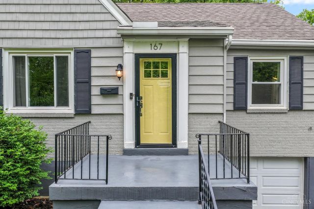 167 S Grove Avenue, Wyoming, OH 45215