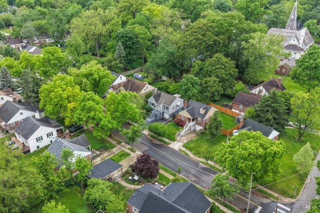 167 S Grove Avenue, Wyoming, OH 45215