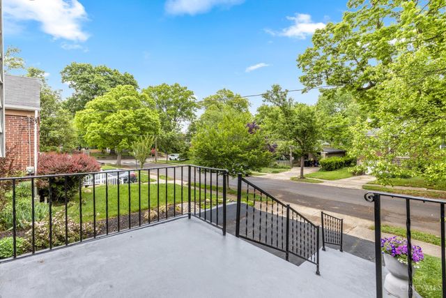 167 S Grove Avenue, Wyoming, OH 45215