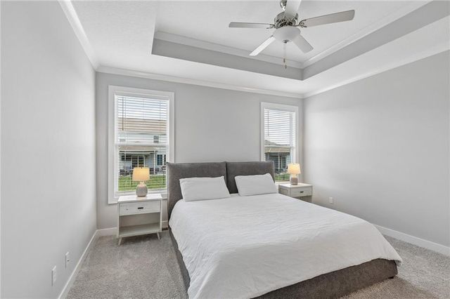 3212 SW Arbor Tree Drive, Lee's Summit, MO 64082