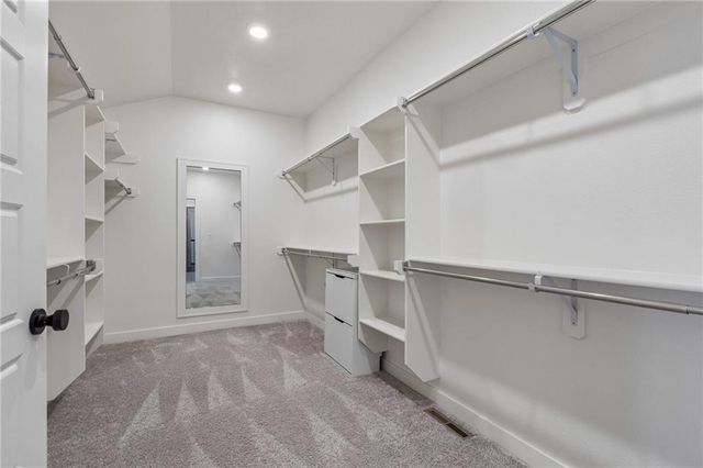 3212 SW Arbor Tree Drive, Lee's Summit, MO 64082