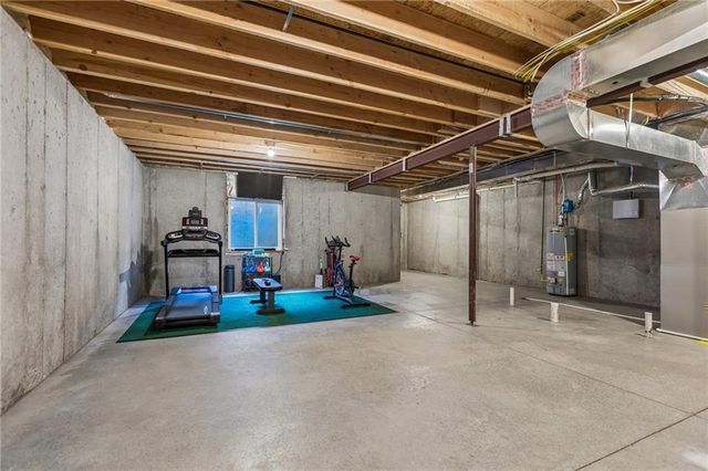 3212 SW Arbor Tree Drive, Lee's Summit, MO 64082