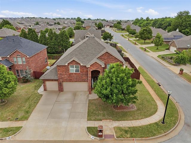11001 SW 39th Court, Mustang, OK 73064
