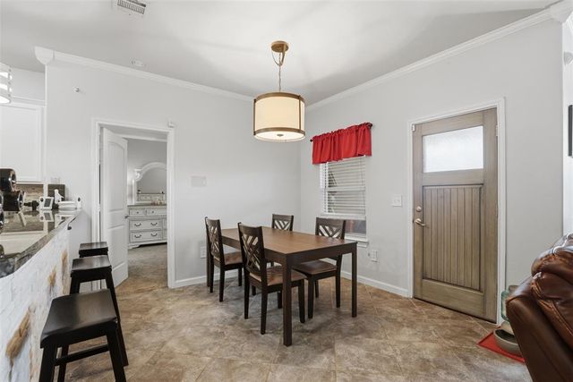 11001 SW 39th Court, Mustang, OK 73064