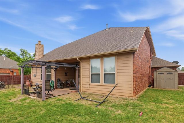 11001 SW 39th Court, Mustang, OK 73064