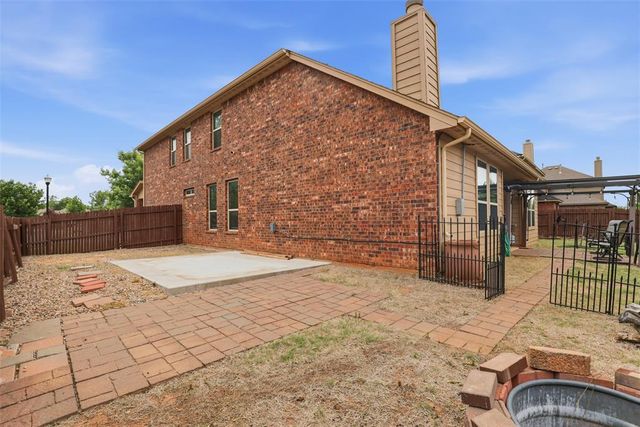 11001 SW 39th Court, Mustang, OK 73064