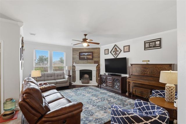 11001 SW 39th Court, Mustang, OK 73064