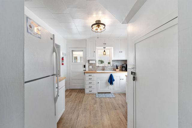 7 Concord Avenue, Hampton, NH 03842
