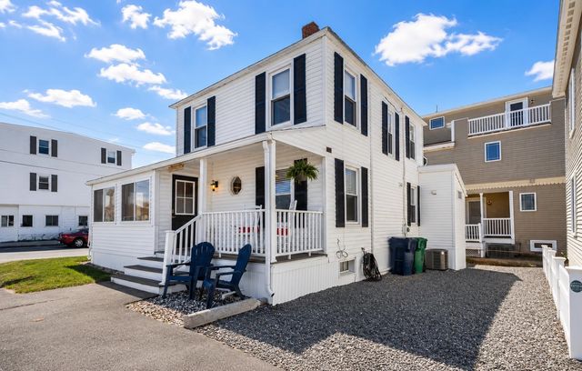 7 Concord Avenue, Hampton, NH 03842