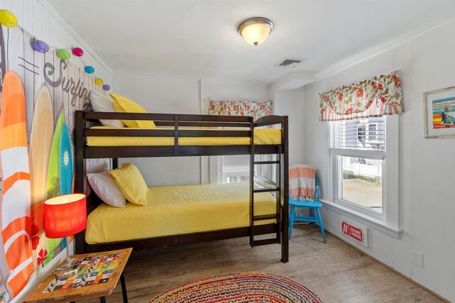 7 Concord Avenue, Hampton, NH 03842
