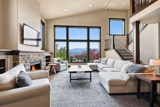 330 S Legend Tree Dr, Liberty Lake, WA 99019
